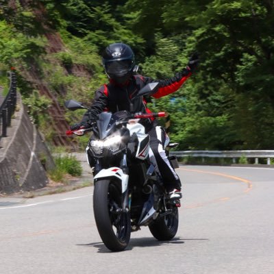 夫Z400と妻Ninja400に乗る夫婦🏍 2人でとことこライダーしてます。30代♂皆様よろしくお願いします！