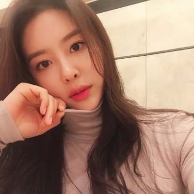 1NightBlooming1's profile picture. Pet lover💐