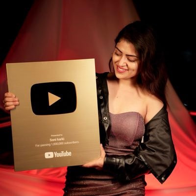 Mere Shiv 🔱 Proud Sanatani 🕉️ YouTuber , Social Activist💫Aao Kuch Acha Kare ♥️ जय श्री राम 🙏🏻