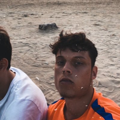 louisgct's profile picture. ✌️✌️