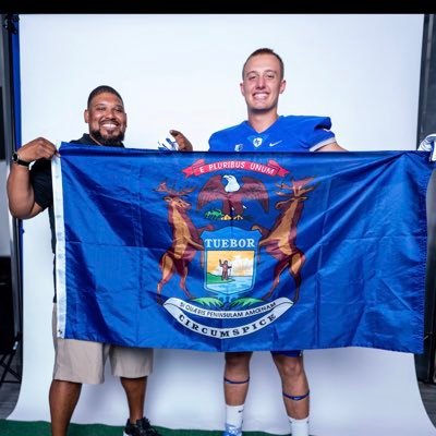 Portage Northern High School | 2024 @AF_football Defensive End COMMIT #BoltBrotherhood #Silverbacks ⚡️🦍⚡️