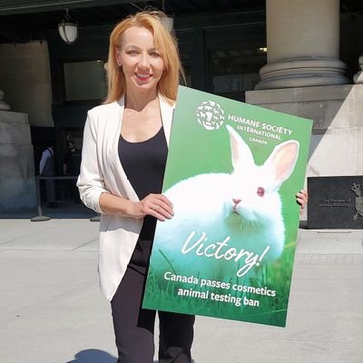 Digital Strategist @HSIGlobal @HSI_EAT End Animal Testing Campaign 🐰 #ArtDeco Blog https://t.co/AAslowNibx 🍸 Own views