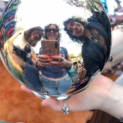 emuhlylouise's profile picture. 