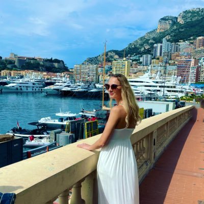 AmeliaKPlant's profile picture. 🇬🇧🇸🇴 | 🏎🏁 & ⛸ |🤠 kindness costs nothing 🧚🏼‍♀️