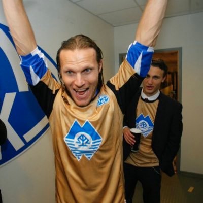 Posting bets on Norwegian Football in a limited group. +11% ROI after 1000 bets. On a Twitter vacation.