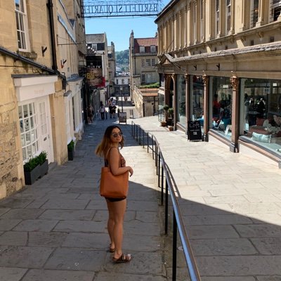 ebalut's profile picture. Serial podcast listener and always in running shorts 🏃‍♀️