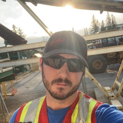 madbeerad's profile picture. 