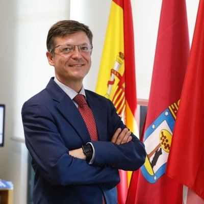 José A Mtnez Páramo Profile