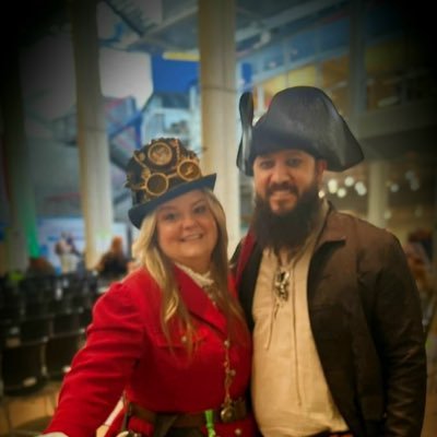 Kaptain & Krewe is comprised of Elijah Carbajal and Tracey Taylor, a married couple who are both teachers. Lead the way or follow the fun!