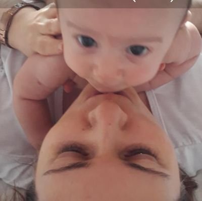 Mamãe realizada!!!
Bibliotecária, Mestre em Ciência da Informação UFSC.
Especialista em Fotografia UEL.