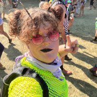 is Iz ๐ job (@trecool2112) 's Twitter Profile