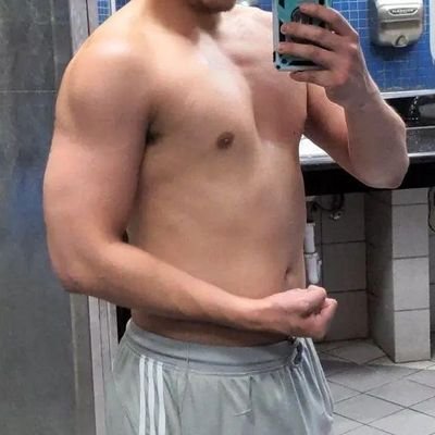 GypsyVers's profile picture. Vers | Uncut | WS | Group | Musk/Pits| Poppers/Bating/Gooning | FF top | Kink | Pig 🐷
DM me ;)