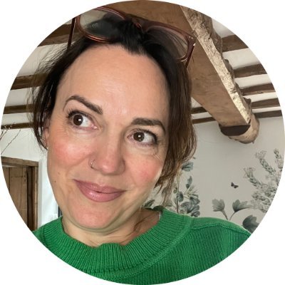 Caro Davies is the editor of the Listed Home, a UK lifestyle blog founded in 2012. The site features home decor and DIY, recipes, crafts, festivals and travel.