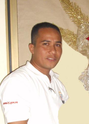 CRISTIANO,larense,militante del PSUV,VOLUNTARIO DEL INSTITUTO NACIONAL DE LA JUVENTUD.