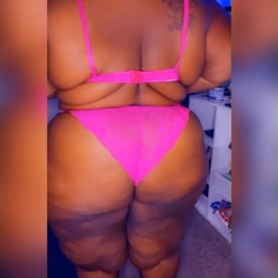 I post and retweet BBWs! 😍