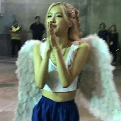 Rosé lover
she/her🍃
eurovision enjoyer, music, sports
https://t.co/4JagHzPv1N
@cweloza123 pv
