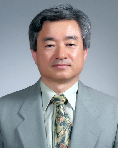 대구의 고등학교 교사로 컴퓨터를 가르치며 커피 동아리를 지도
커피와 함께 누구와도 마음 깊은 대화를 좋아하고
새로움을 추구하며 살고 있음