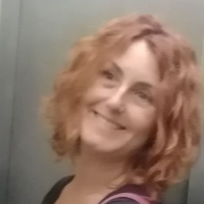Profesora de ELE, English teacher, interés en salud, fútbol, viajes, música,...
I ❤ the Earth!