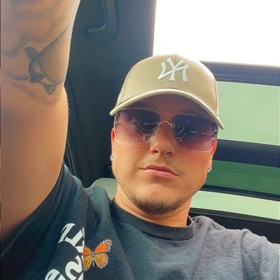 bw0rkk's profile picture. daddy