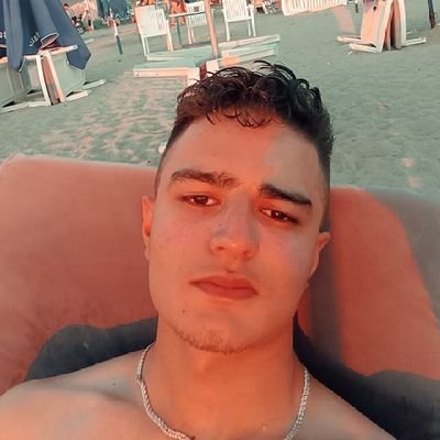 Quitx4's profile picture. Ne biliym işte. Evet.