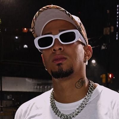 Rednet_rdt's profile picture. Compositor, escritor, músico urbano⏯️🎶