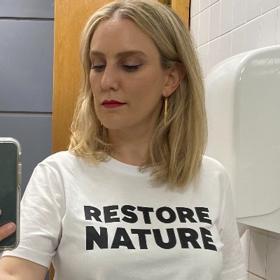 #climatevoter, repealer, nature-lover, Green @dubcitycouncil Cllr for Kimmage-Rathmines. https://t.co/R4iZmgSJaq 
Email: carolyn.moore@dublincity.ie.
