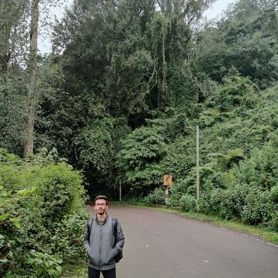 vaibhavdbgh's profile picture. On my way to be a 10x Developer #debuggingskills