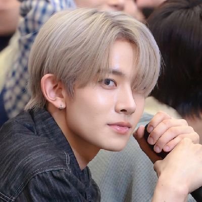 ynsunki's profile picture. reading acc || future RPh