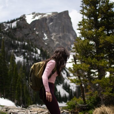 nikkicosenza's profile picture. PSU alum 💙🤍