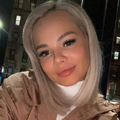 CharlotteM78845's profile picture. 