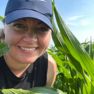 Farm girl raised-AgAdvocate-Agrologist-Passion in Ag Ed, Tweets are my own, Bayer Grower Channel Marketing Team