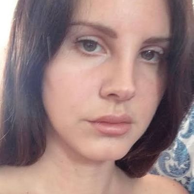 LanafanR's profile picture. Ultraviolence🖤/Honeymoon🌹/Blue Banisters 🚜/ Did you know that there's a tunnel under ocean blvd 🌊