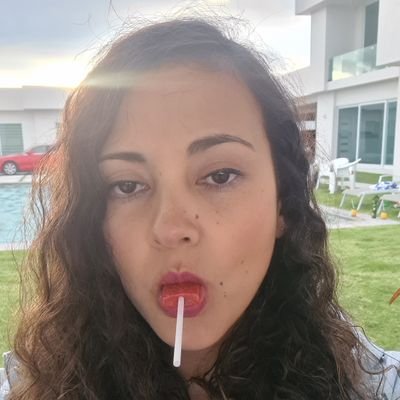 Vine a Twitter a enterarme y si puedo de paso, aprender. Fan de la gente auténtica. Conciente que la vida despeina sino, no se disfruta 😌