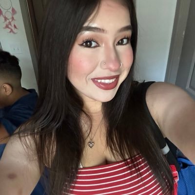 mirannndaaaaa's profile picture. 23’🎧🫀🌑