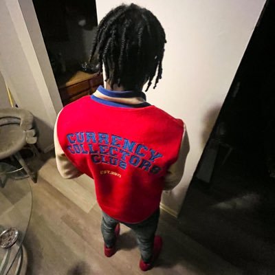 YouTuber 1k+subs