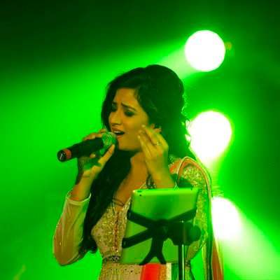 Shreya mam is everything

A girl who dreams to meet her idol one day 🥺✨❤
Idol:@shreyaghoshal
https://t.co/URwTiqlpqN