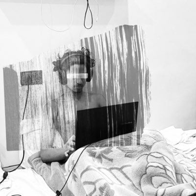 RoshanSuhial's profile picture. SIS ,JNU