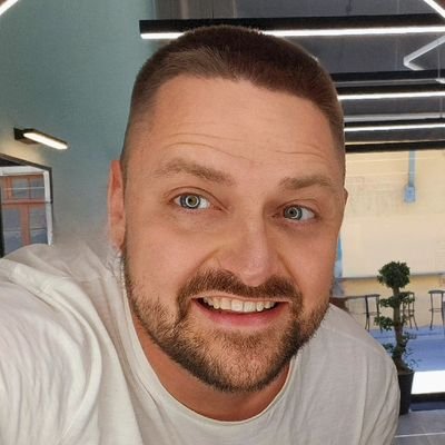 Some Marketing Manager at @AlephHolding. Based in 🇨🇾
My past: Marketing at Schaffhausen Tech University, UBANK, @Wheely, Fly Mobile phones and blogging.