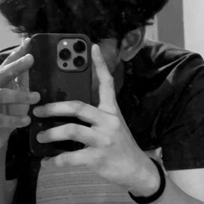 saurab_pandit's profile picture. I love me so much.❤️