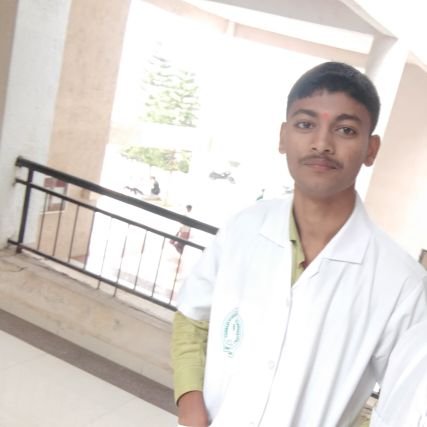 pratik_gaw50597's profile picture. pharmacist 💊🧑‍⚕️