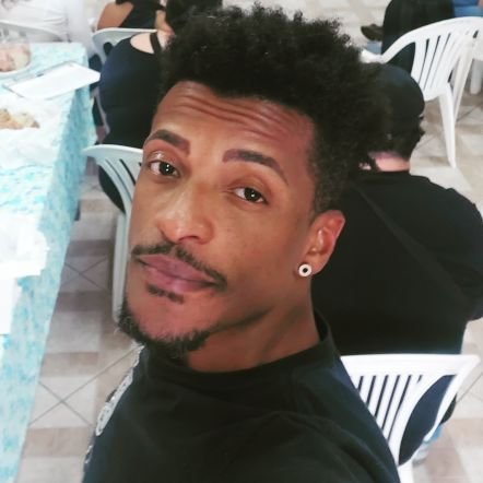 libriano, ascendente em peixes com lua em gêmeos! deve sair coisa boa dai 😵💫😎🍃🍂 morador de São Mateus zona leste de Sampa.