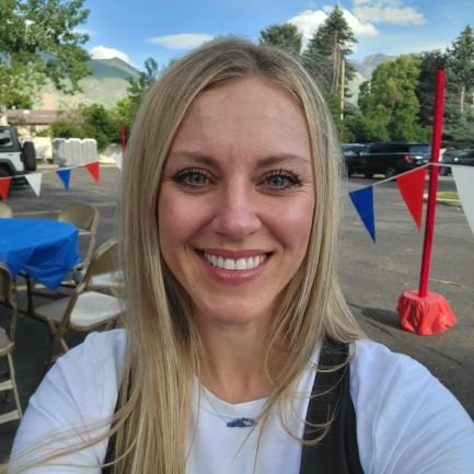 NikeleRicks's profile picture. We make Zuccini Crusts. ⬆️ protein, ⬇️ fat, 🚫 gluten, & absolutely delicious! Each crust is 2 whole servings of veggies. Once you try 'em, you'll 💚 'em. 💯%