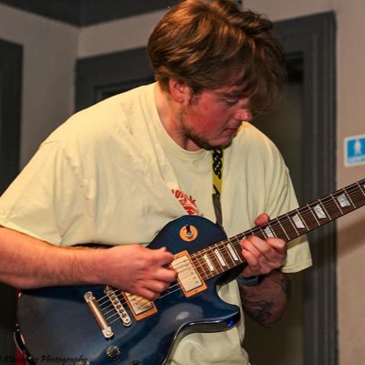 regularpocket's profile picture. 24 | Sound designer and composer | 🏴󠁧󠁢󠁷󠁬󠁳󠁿 | 🏳️‍🌈