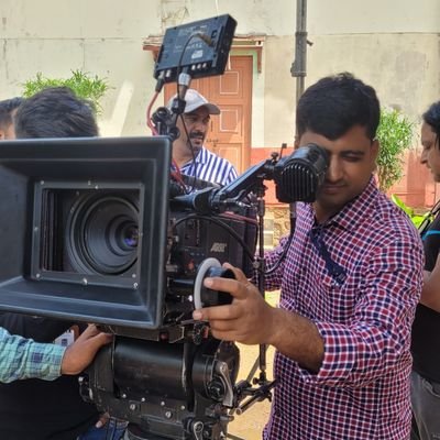 surajjms's profile picture. MJS DIGITAL CINEMA, Filmmaking, Travelling, Adventure, Politics, Hindu, मैं हिन्दू हूं मेरी गर्दन मत काटना 🙏