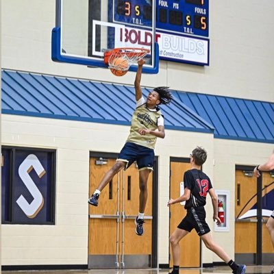 Southmoore High School 6’3” c/o 2027 |  🏀 #11 | insta 📷 @jasper_chaves2027