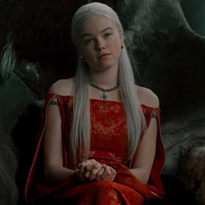 Dreams didn't make us kings. Dragons did. × fan account |