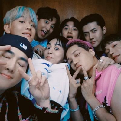 midzyblinkExoL💘
Chaeryeong & Lisa 🔥
Jongin&Sehun🛐🧀
Belieber💜👑