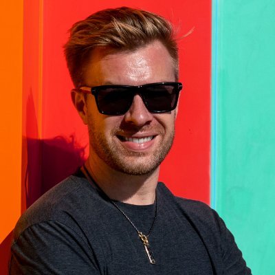 Find me here: https://t.co/szIH88KHWO

Game Designer & Creative
Formerly @Riotgames and @EAStarWars. 
Thoughts and opinions are my own. He/Him. Progressive.