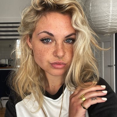 justmath__'s profile picture. c @rxahtam mais pas pr tlm