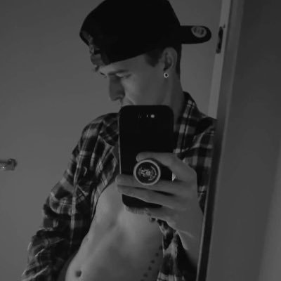 Hi my name is Quizz #cancelking. MyTikTok is cancelkinggaming My instagram is quizzthecancelking Spicy link below 👇 🌶️